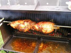 Vepřová kýta na gril - v průběhu grilování Grilování vepřových kýt